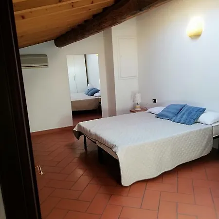 San Frediano Holidays C