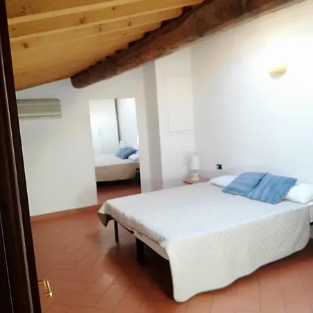 San Frediano Holidays C דירה פירנצה